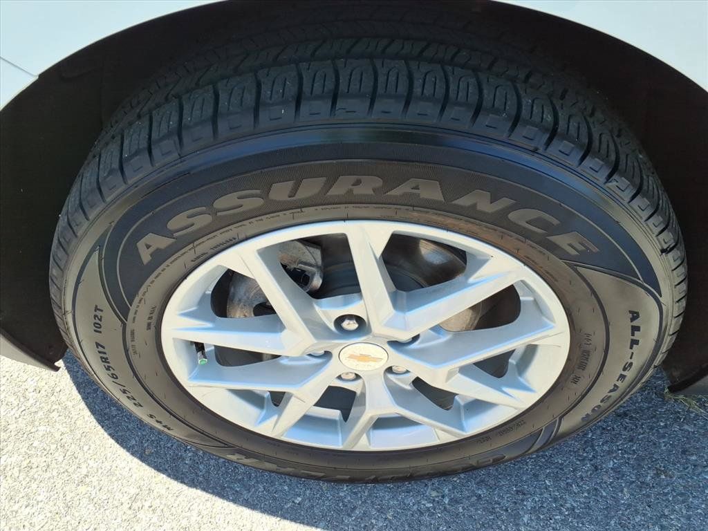 Used 2023 Chevrolet Equinox LT AWD/4WD image 10