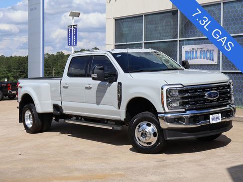 Certified 2025 Ford F350 Lariat AWD/4WD image 1