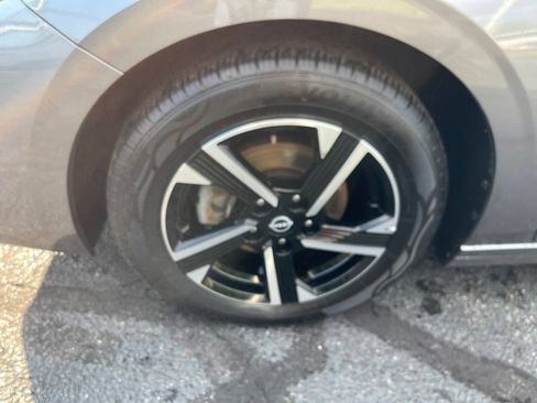Certified 2024 Nissan Sentra SV FWD image 25