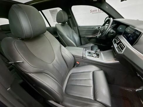 Used 2021 BMW X5 xDrive40i w/ M Sport Package image 29