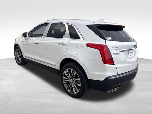 Used 2018 Cadillac XT5 Premium Luxury FWD image 3