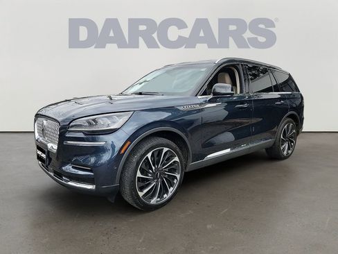 Used 2023 Lincoln Aviator Reserve w/ Equipment Group 201A image 3