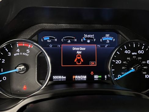 Used 2021 Ford F450 Platinum w/ FX4 Off-Road Package image 19