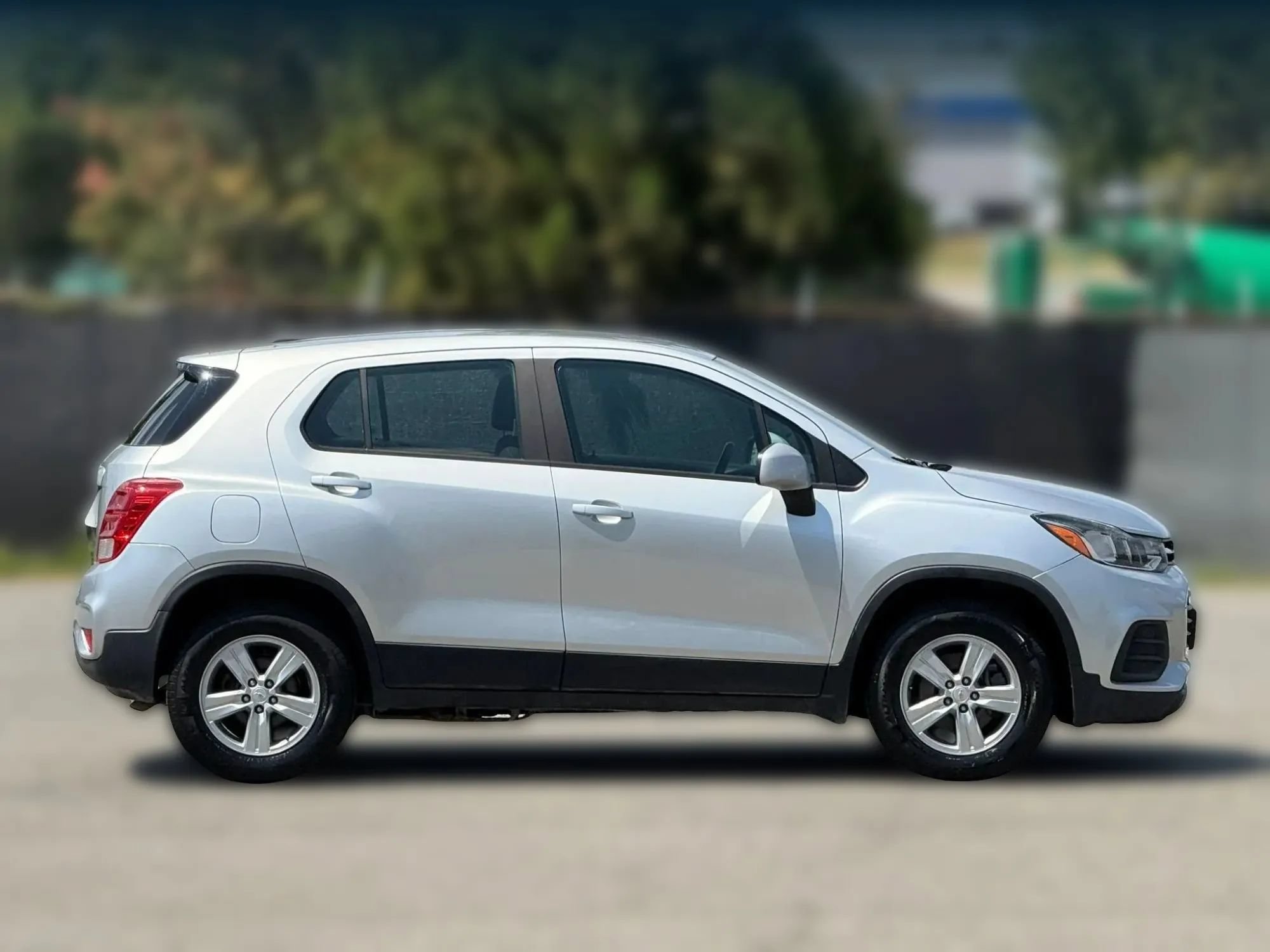 Used 2017 Chevrolet Trax LS AWD/4WD image 7