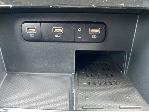 Used 2022 Kia Carnival SX image 42