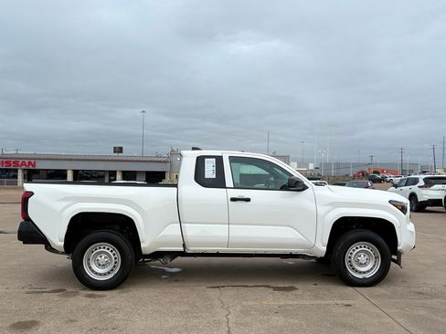 Used 2024 Toyota Tacoma SR RWD image 7