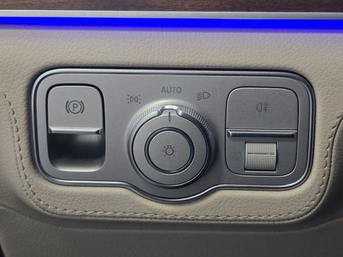 Certified 2025 Mercedes-Benz GLE 450 4MATIC Coupe image 36