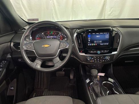 Used 2023 Chevrolet Traverse LT image 4