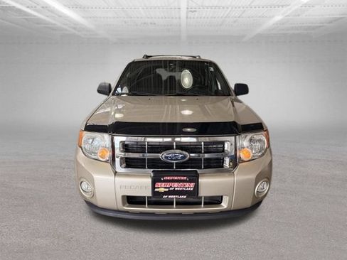 Used 2012 Ford Escape XLT AWD/4WD image 2