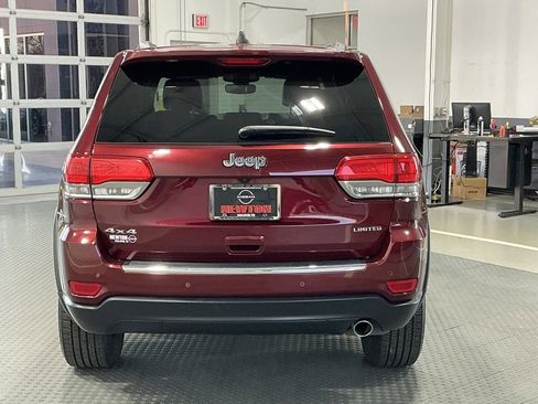 Used 2018 Jeep Grand Cherokee Limited image 43
