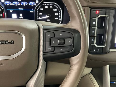 Used 2021 GMC Yukon XL Denali w/ Denali Premium Package AWD/4WD image 20