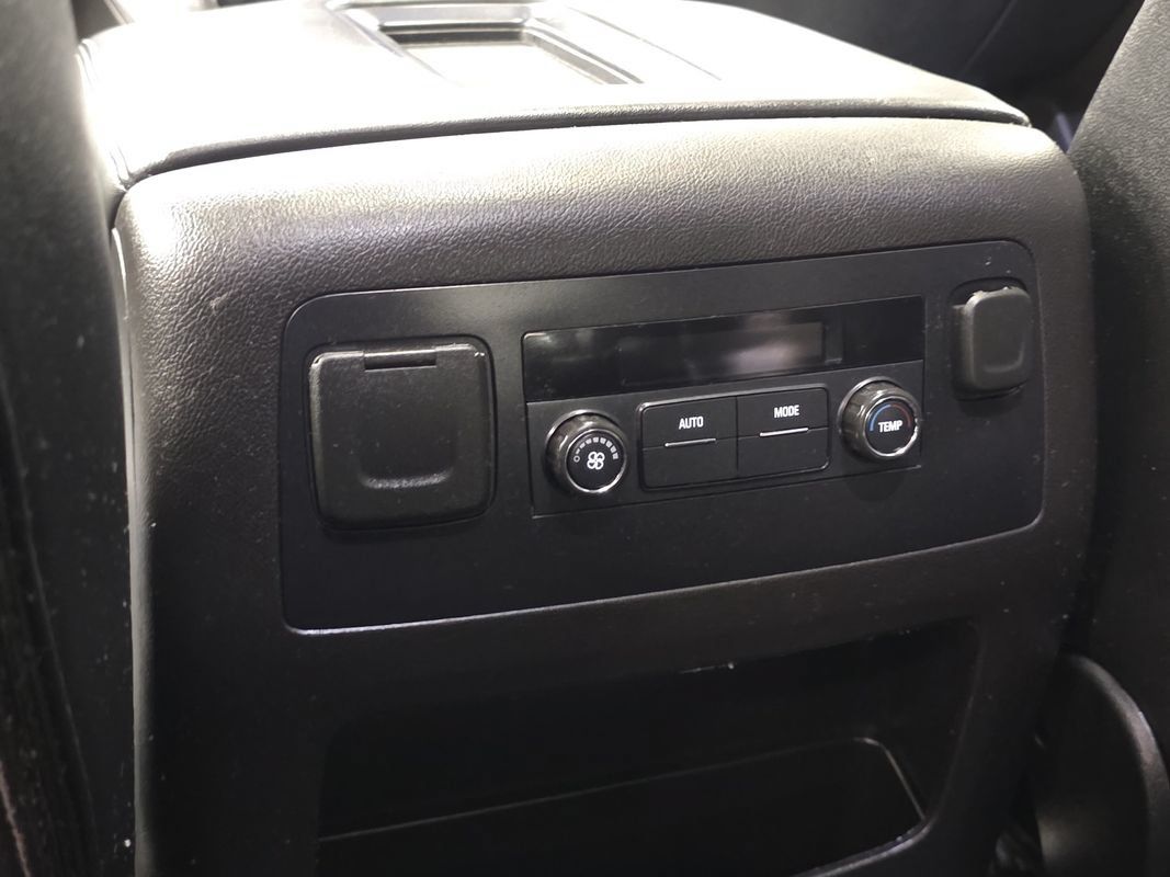 Used 2019 Chevrolet Suburban LT AWD/4WD image 43