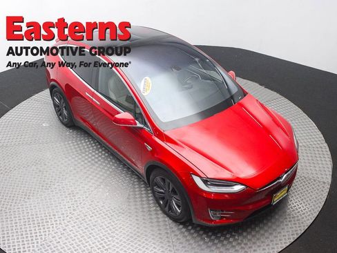 Used 2016 Tesla Model X 90D AWD/4WD image 3