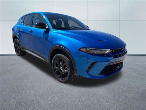 Certified 2024 Dodge Hornet GT w/ GT Blacktop Package AWD/4WD image 7