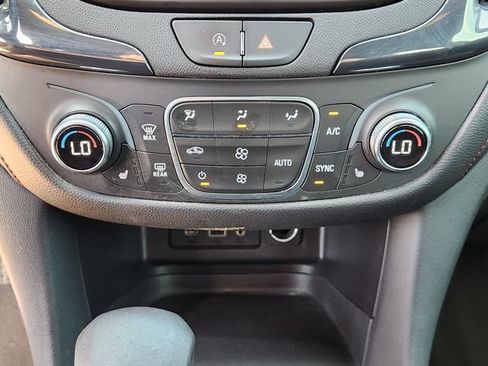 Used 2024 Chevrolet Equinox RS FWD image 18