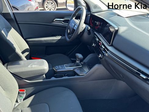 New 2026 Kia Sportage LX FWD image 19
