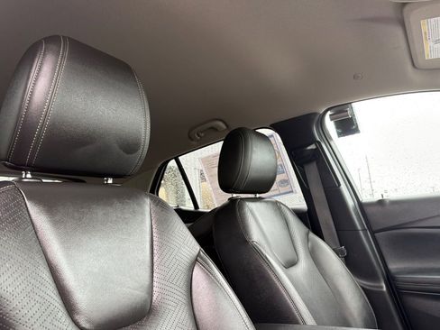 Used 2021 Buick Encore GX Essence w/ Advanced Technology Package image 16