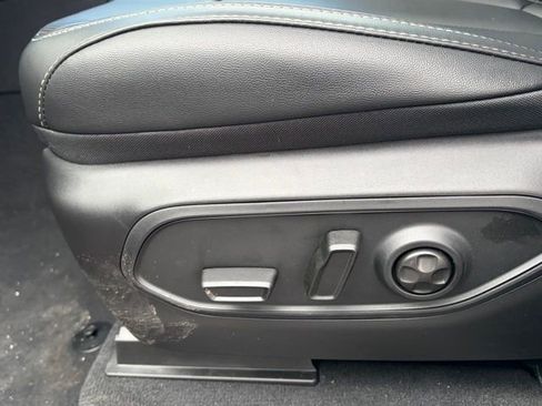 New 2025 Jeep Grand Cherokee L Limited image 16