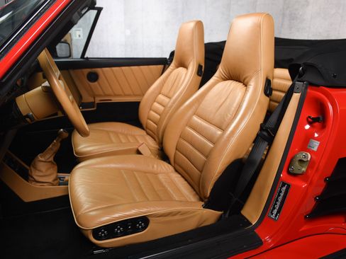 Used 1988 Porsche 911 Carrera RWD image 5