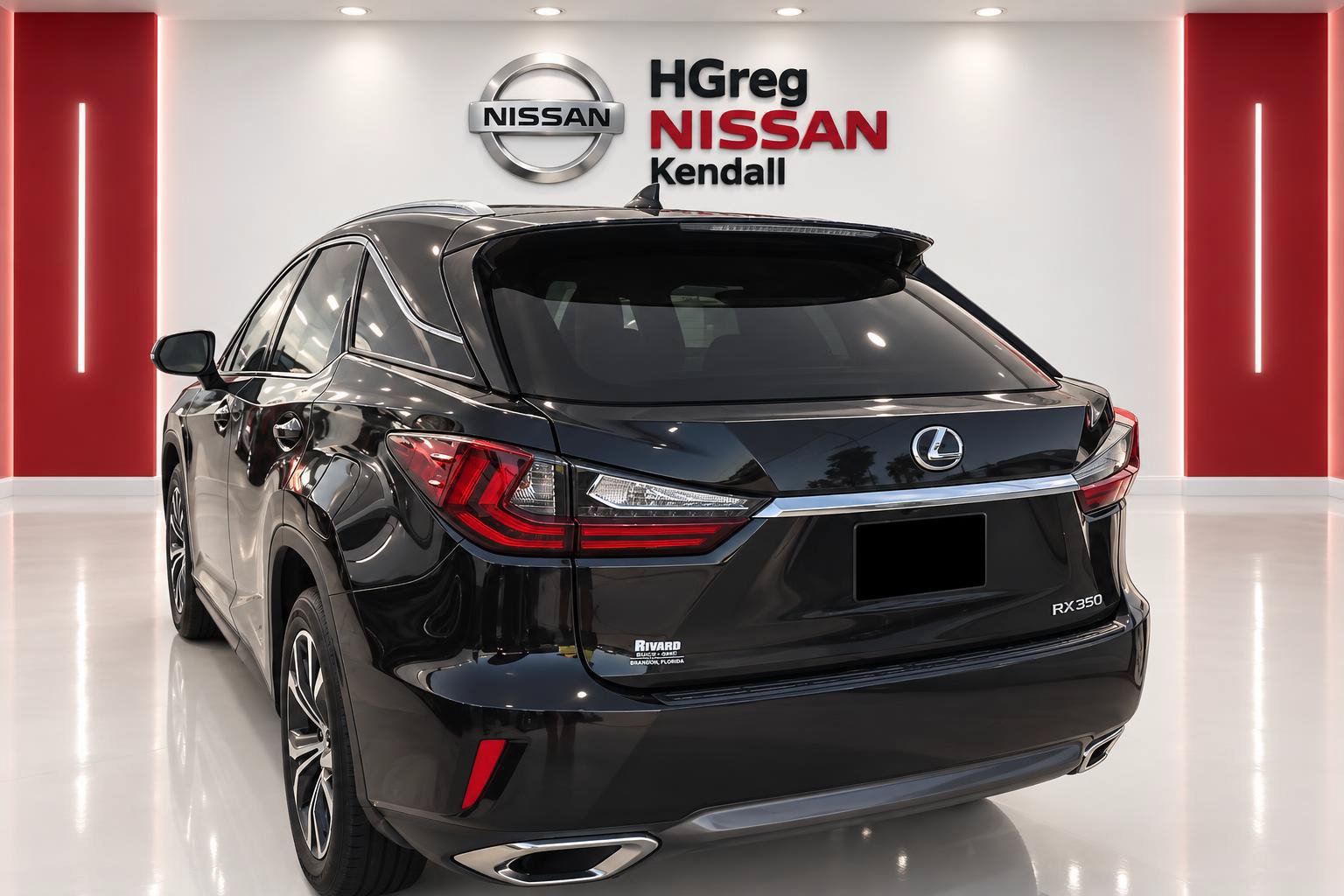 Used 2018 Lexus RX 350 FWD w/ Premium Package image 2