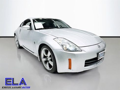 Used 2006 Nissan 350Z Enthusiast w/ (N93) Cargo Convenience Pkg image 37
