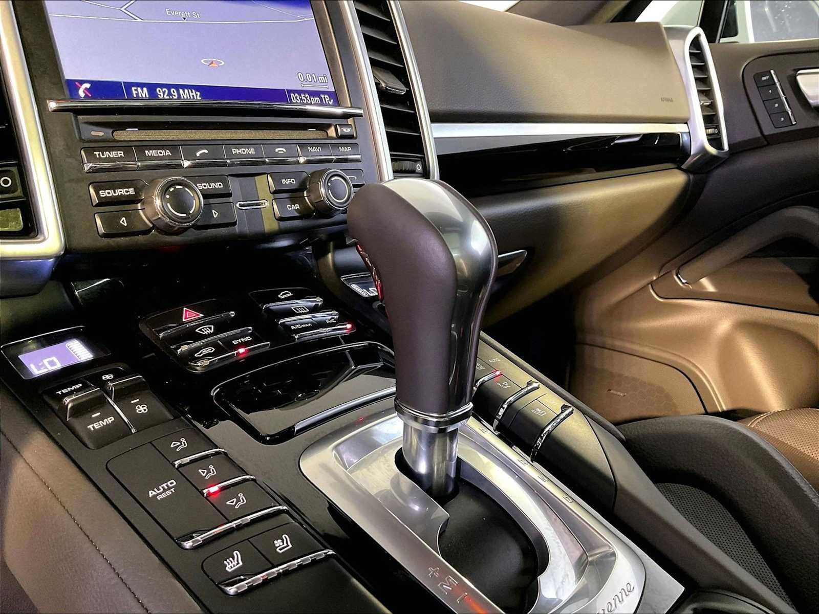 Certified 2016 Porsche Cayenne AWD/4WD image 17