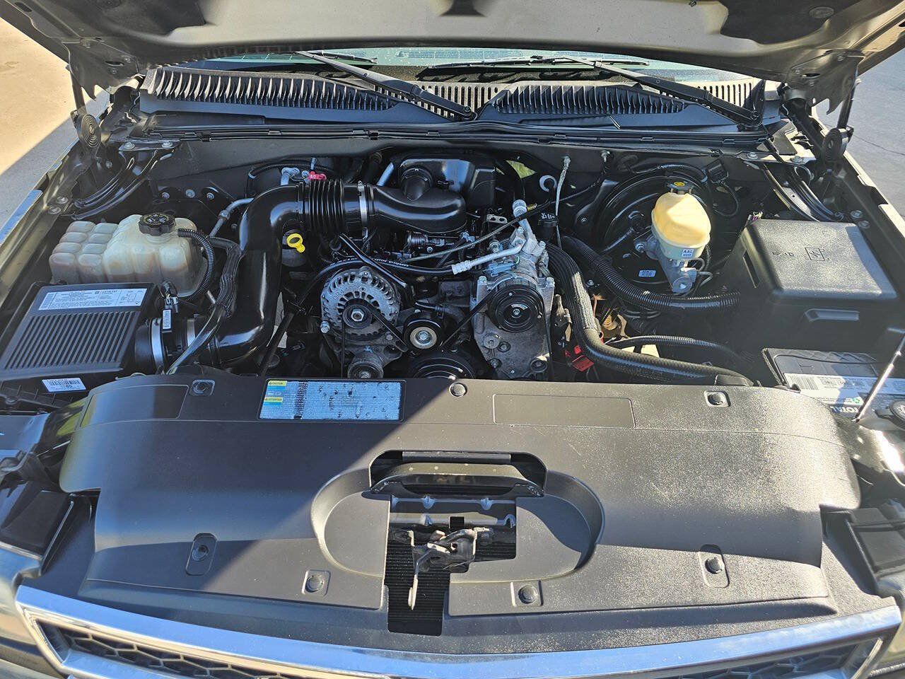 Used 2006 Chevrolet Silverado 1500 W/T RWD image 8