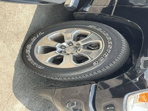 Used 2023 RAM 1500 Big Horn AWD/4WD image 16
