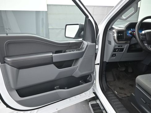 Used 2025 Ford F150 XLT w/ Equipment Group 301A Standard image 13