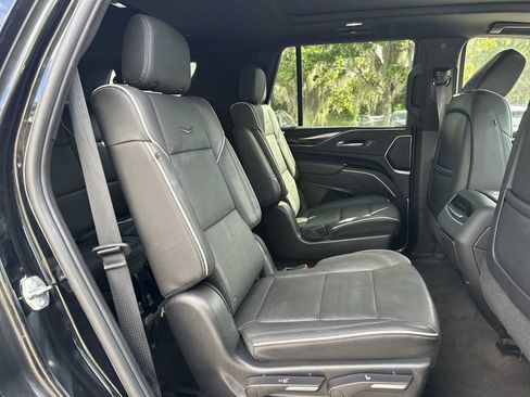 Certified 2023 Cadillac Escalade Premium Luxury RWD image 18