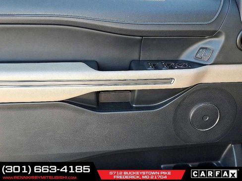 Used 2022 Ford Expedition XLT image 14