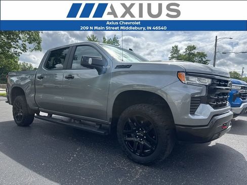 Used 2023 Chevrolet Silverado 1500 LT Trail Boss w/ Convenience Package II AWD/4WD image 1