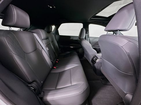 Used 2023 Lexus RX 350 Premium image 31