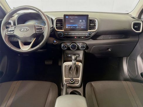 Used 2025 Hyundai Venue SEL FWD image 22