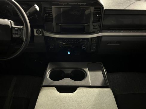 Used 2023 Ford F350 XLT w/ FX4 Off-Road Package image 34