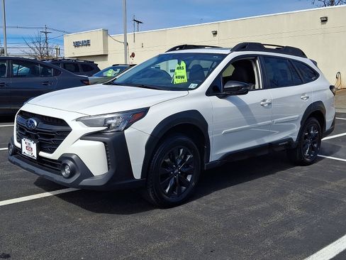 Certified 2023 Subaru Outback Onyx Edition image 3