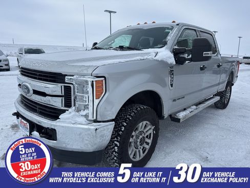 Used 2017 Ford F350 XLT image 1