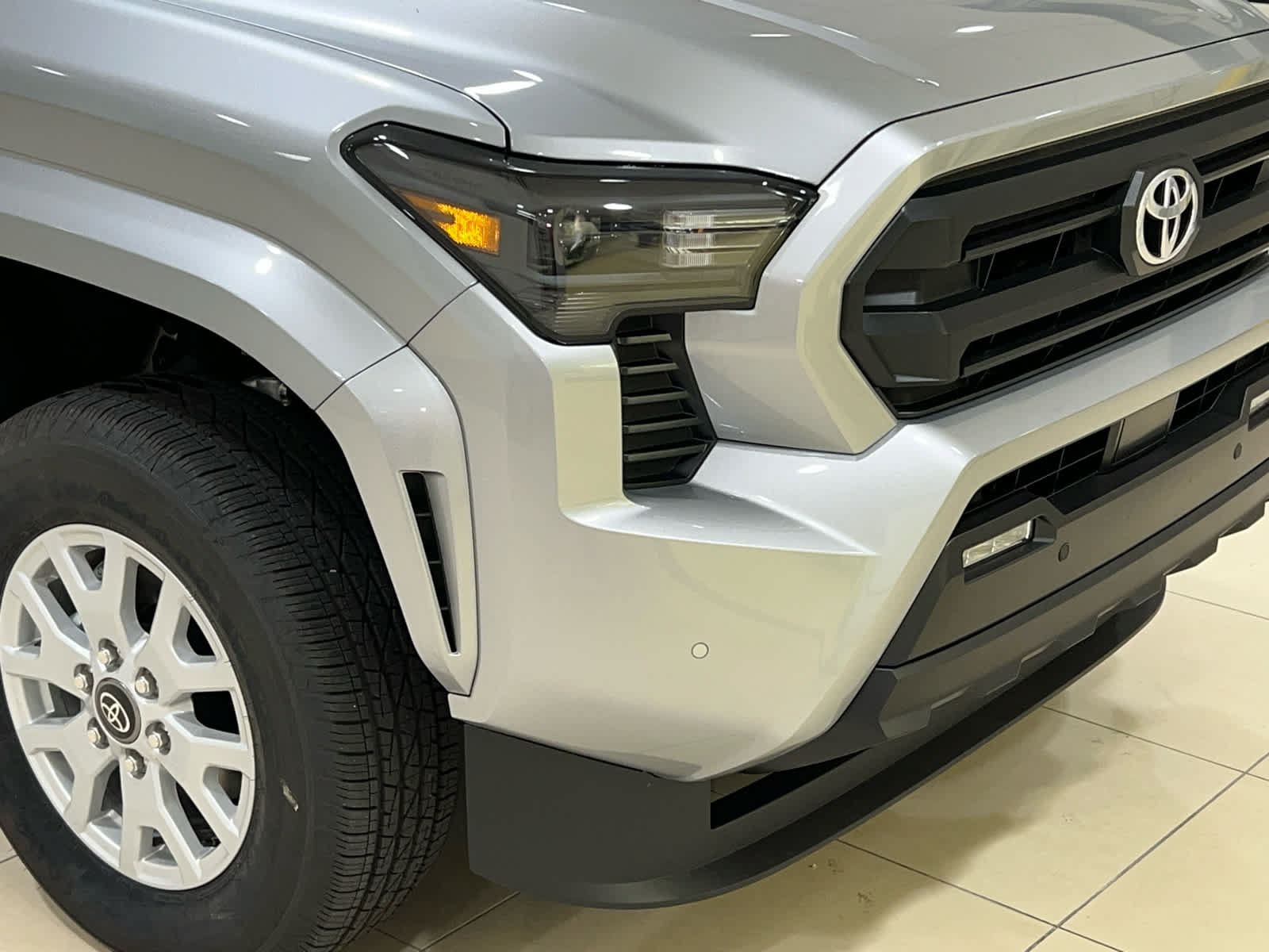 New 2026 Toyota Tacoma SR5 AWD/4WD image 2