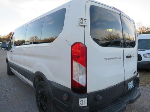 Used 2017 Ford Transit 350 XLT RWD image 6
