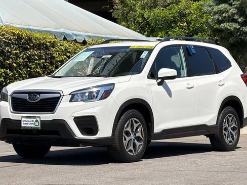 Used 2019 Subaru Forester Premium AWD/4WD image 8