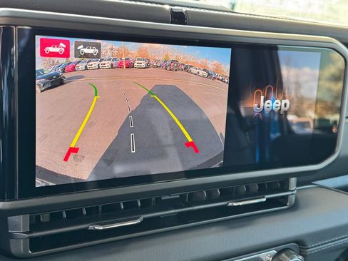 New 2026 Jeep Wrangler Unlimited Sahara AWD/4WD image 27