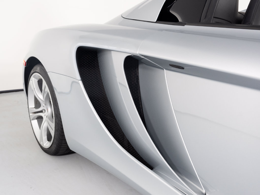 Used 2013 McLaren MP4-12C Spider RWD image 35