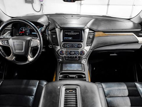 Used 2020 GMC Yukon XL Denali RWD image 19