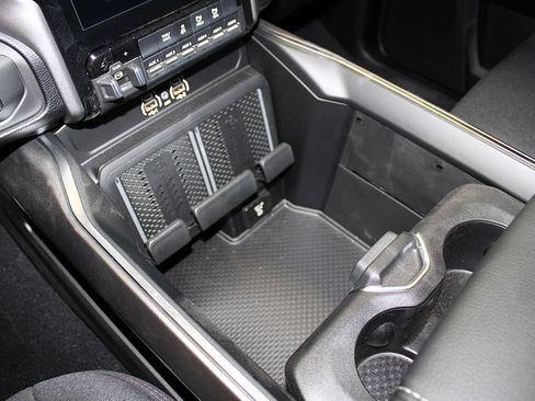 New 2026 RAM 2500 Big Horn AWD/4WD image 22