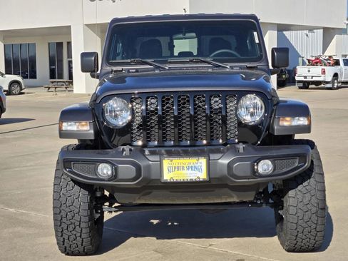 New 2023 Jeep Gladiator Willys image 2