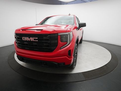 Used 2025 GMC Sierra 1500 Elevation image 32