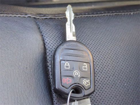 Used 2016 Ford Expedition XLT w/ Equipment Group 202A image 28