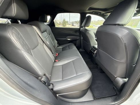 Used 2025 Lexus RX 350 Premium w/ Accessory Package (Z1) FWD image 17