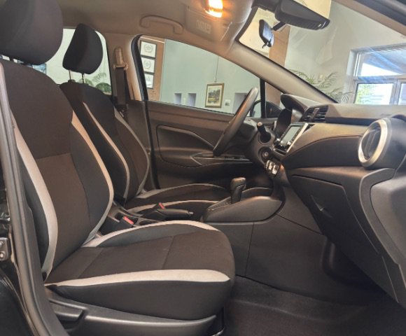Used 2025 Nissan Versa S w/ Trunk Package FWD image 9