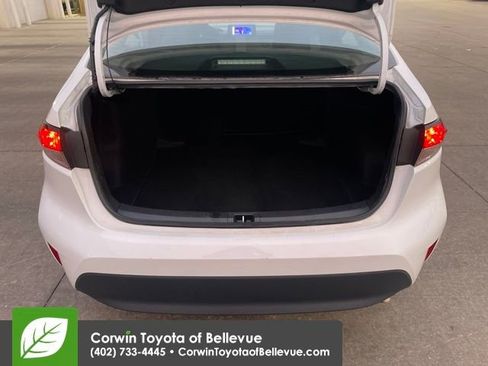 Used 2024 Toyota Corolla LE image 23